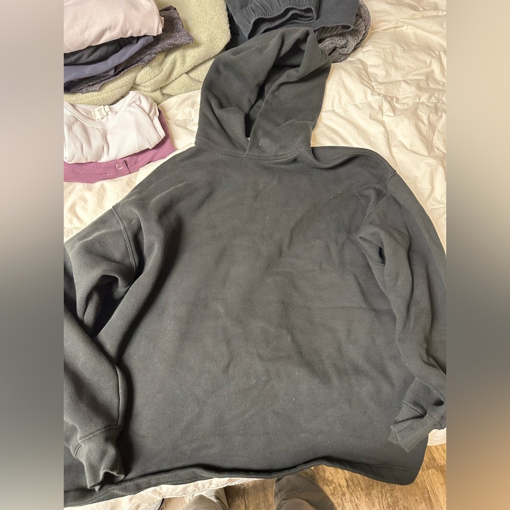 Essential hoodie